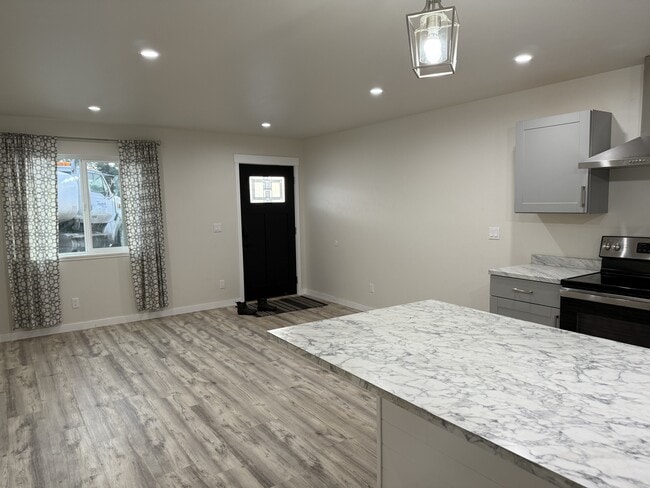 38405 Woody Cir Unit 1