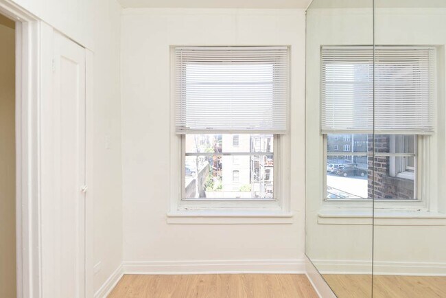 Photo - 457 W Melrose St Unit 214