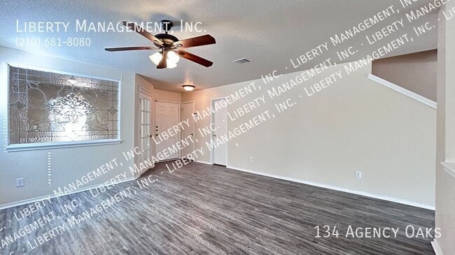 Photo - 134 Agency Oaks