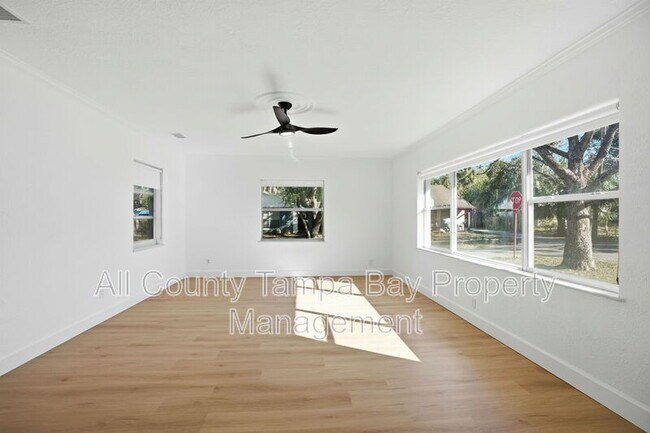 Photo - 2812 N Munro St