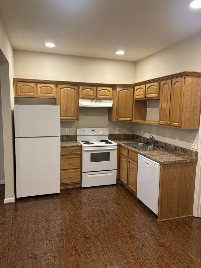 Cocina - 136 E Center Town Dr Unidad 136