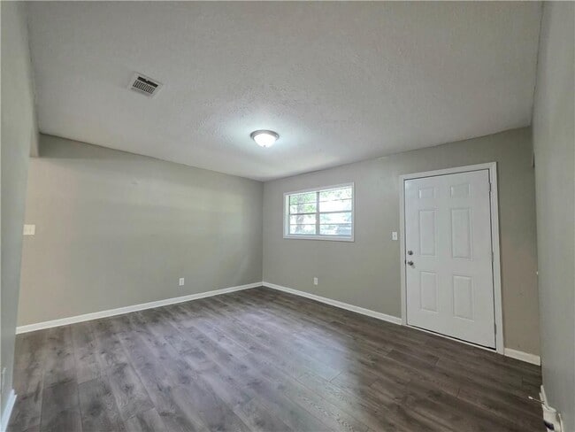 Photo - 3460 Meadowview Dr