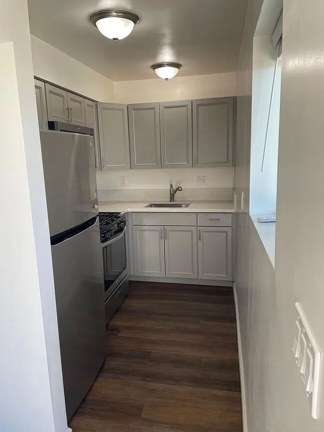 Photo - 1255 N Stone St