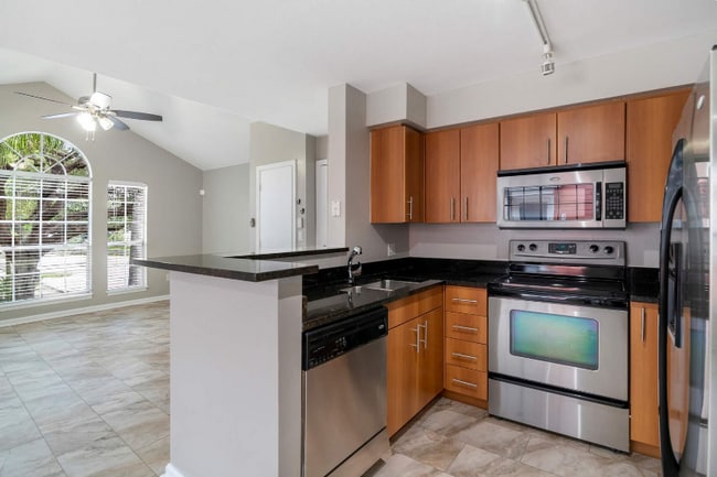 Photo - 1125 Crystal Way