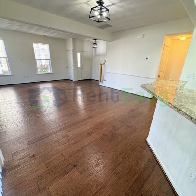 Photo - 4146 Pritchard St