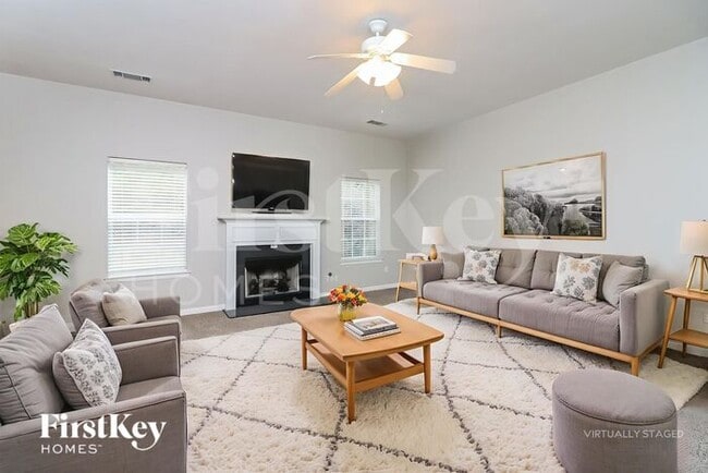 Photo - 420 Farmwood Way