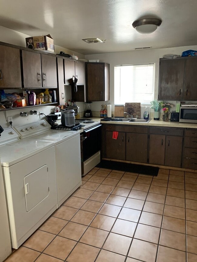 Photo - 542 600 W Unidad #2