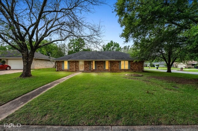 Building Photo - 9202 Highcrest Dr