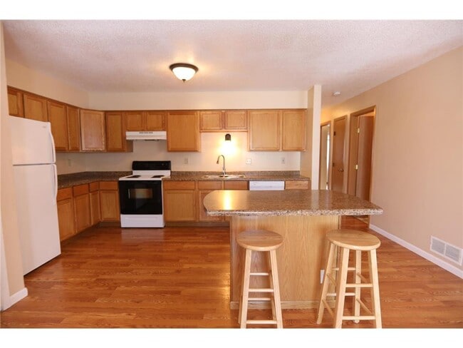 Photo - 926 Wescott Trail Unit 201