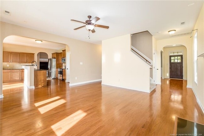 Photo - 2828 Deepwater Ct