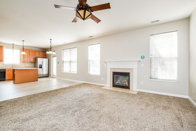 Photo - 360 Stobhill Ln