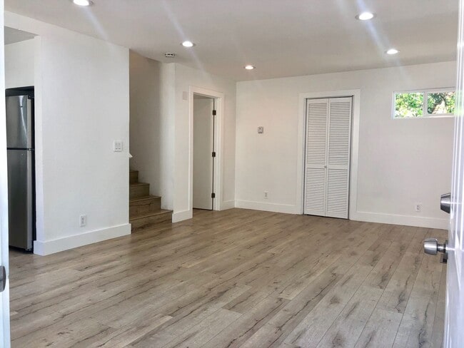 Photo - 3 Bedroom Townhome For Rent