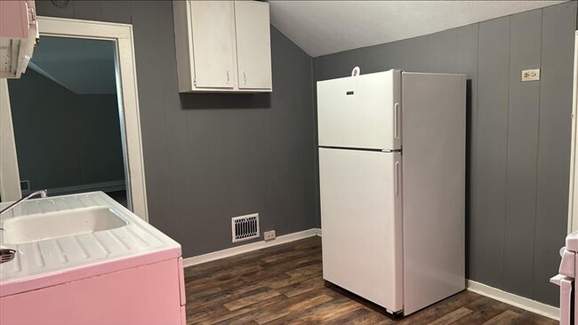 Photo - 416 E Larwill St Unit Front Triplex Apt 1