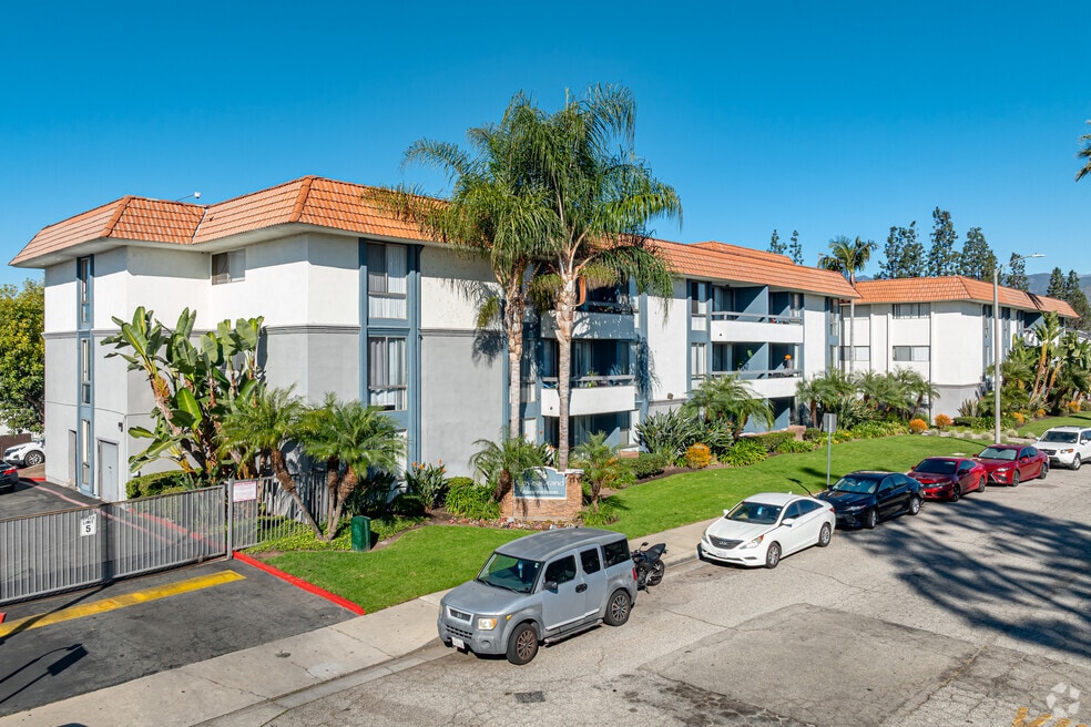 Covina Grand