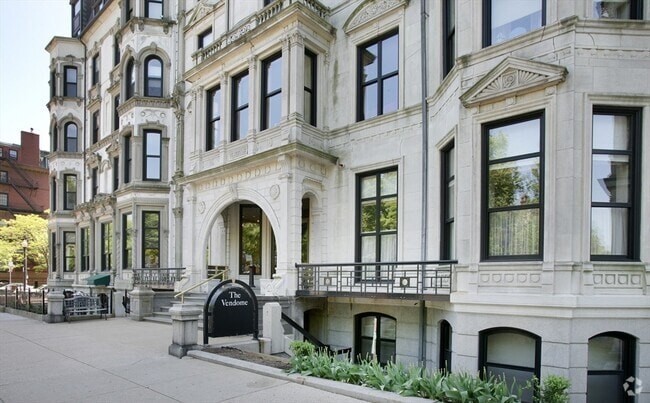 Building Photo - 160 Commonwealth Ave Unit 407 Rental
