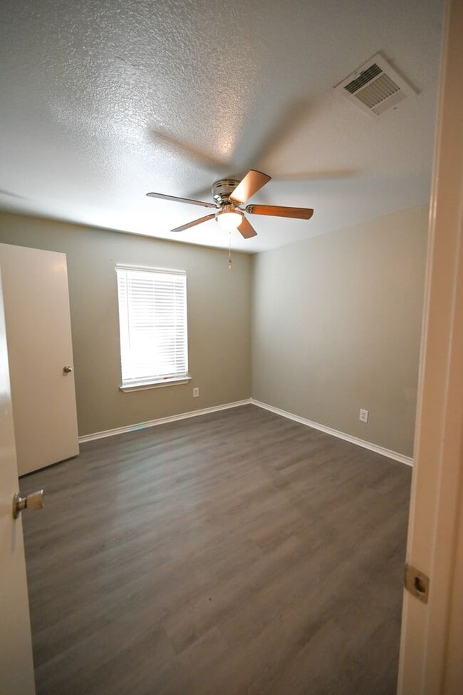 Photo - Decatur 2 bedroom 2 bath Duplex Available