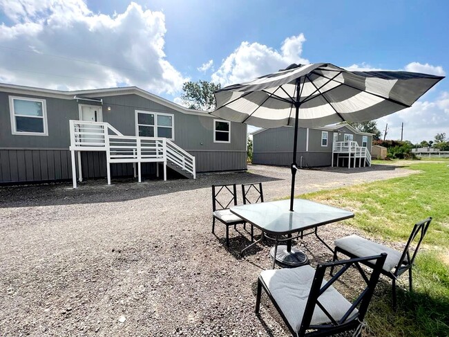 Photo - 3234 Bobbie Ln