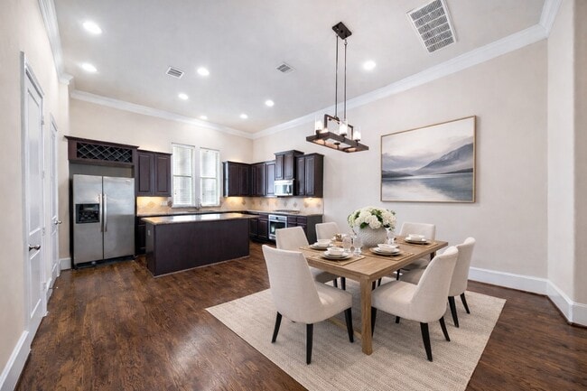 Photo - 6606 Toledo St