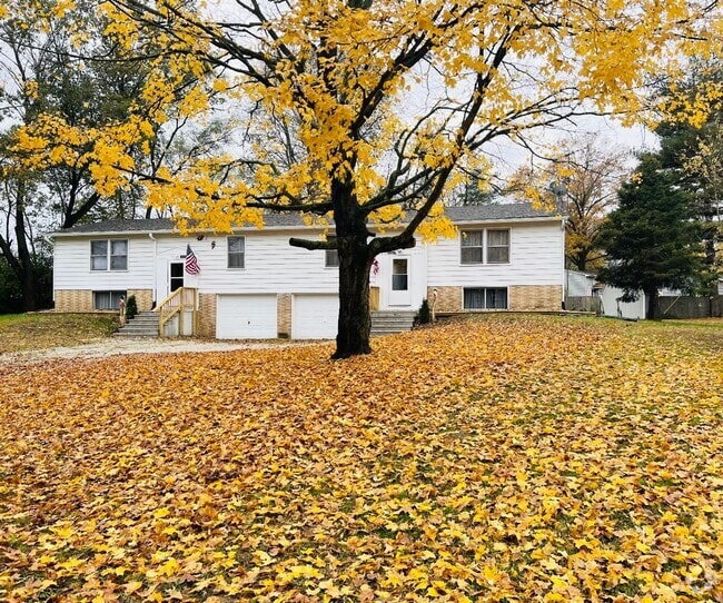 Building Photo - 6320-6322 N Fruitridge St Unit 6322 Rental
