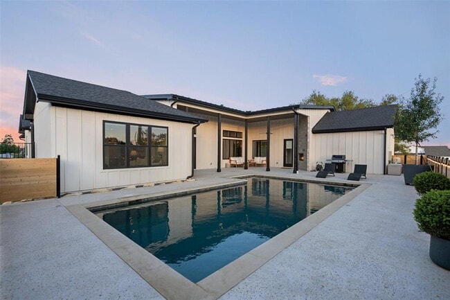 Building Photo - 325 Stockman Dr Rental