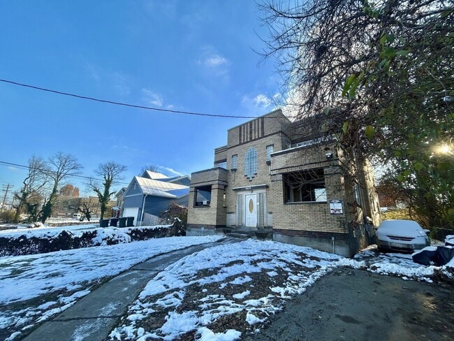 Photo - 783 N Fred Shuttlesworth Cir Unit 2