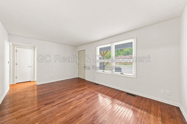 Photo - 913 3rd St Unit 909