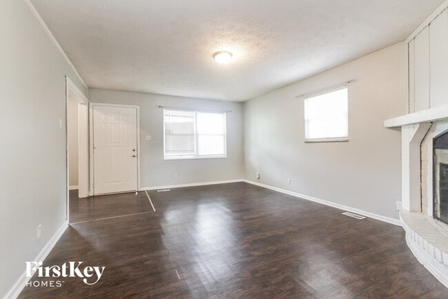 Photo - 734 S Whitcomb Ave