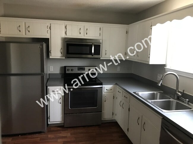 $500 Off Second Full Month’s Rent!