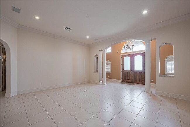 Photo - 14010 Barnhart Blvd