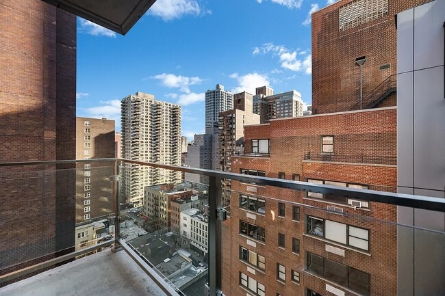 Photo - 227 Lexington Ave Apartment Unit PH2