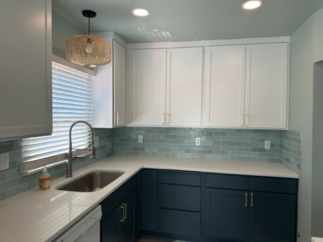 Photo - Downtown Coeur d' Alene Home (P#356)