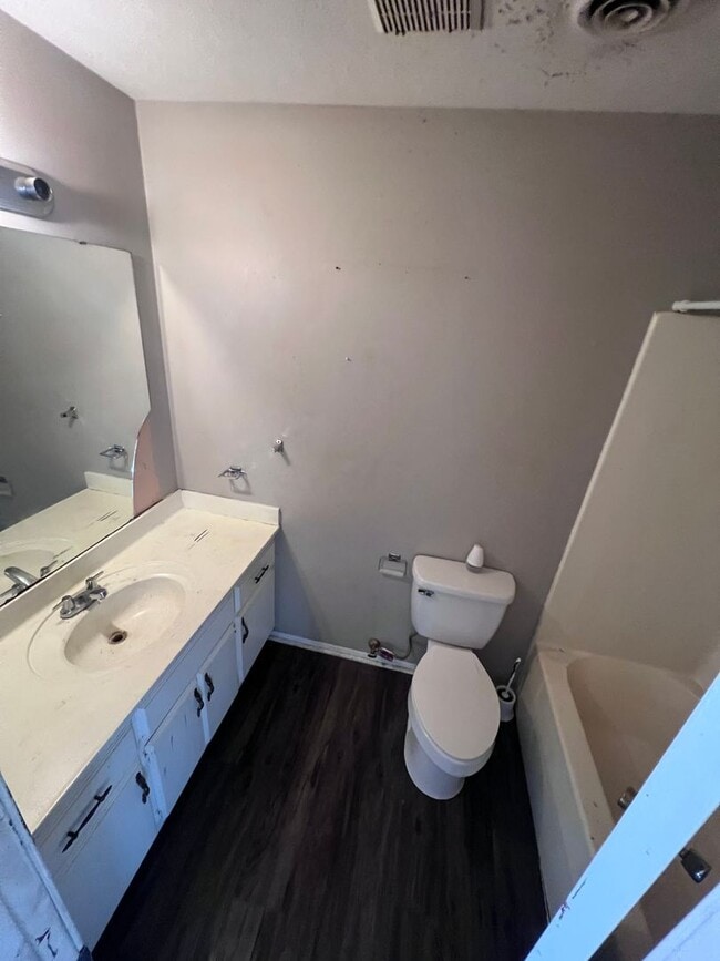 110 Stanley Ave Unit 1