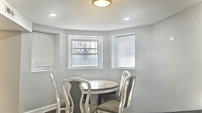 Photo - 3539 W Grenshaw St