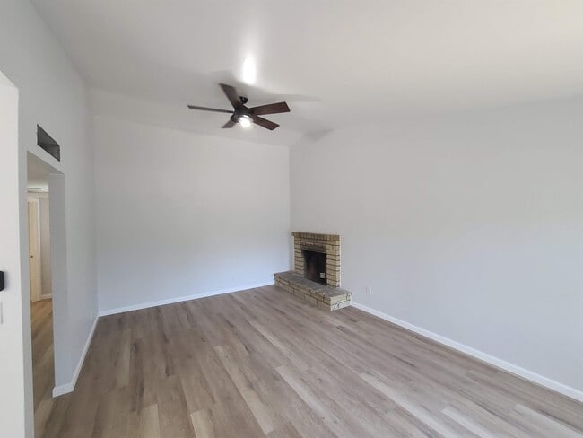 Photo - 26 W Concorda Dr