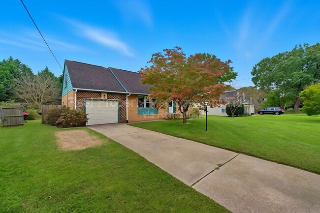 Building Photo - 41 Wendfield Cir