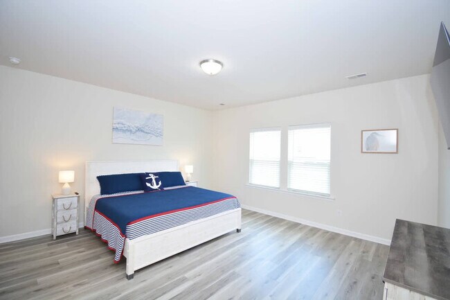 596 McLernon Trce Unit SI ID1541208P