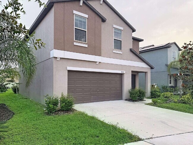 4557 Eternal Prince Dr