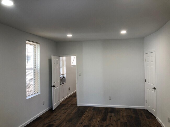 Photo - 4941 Walnut St Unit 2