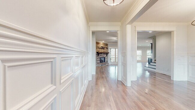 Photo - 232 Amana Dr