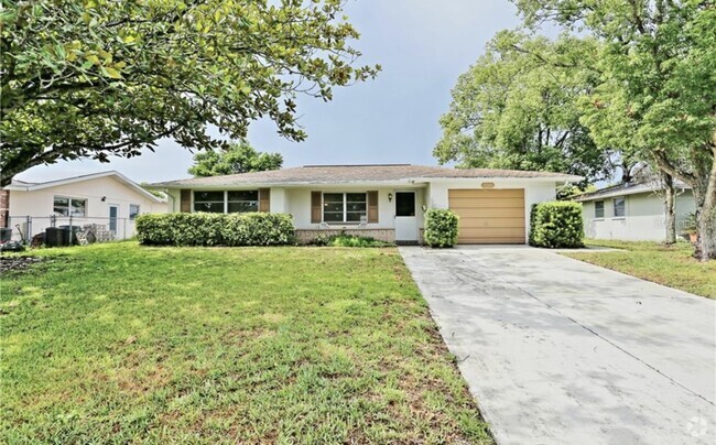 Building Photo - 7936 Mimosa Dr Rental