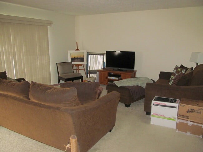 6103 Rockefellar Court