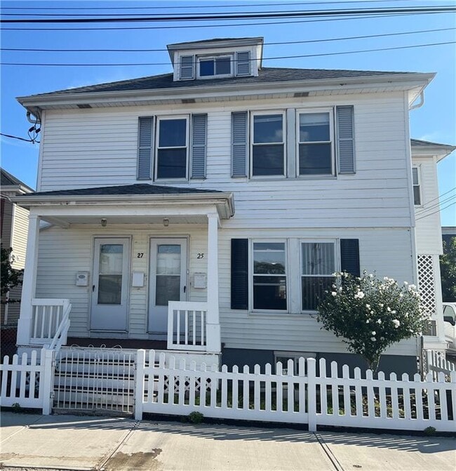 Building Photo - 27 McCabe Ave Unit 1 Rental