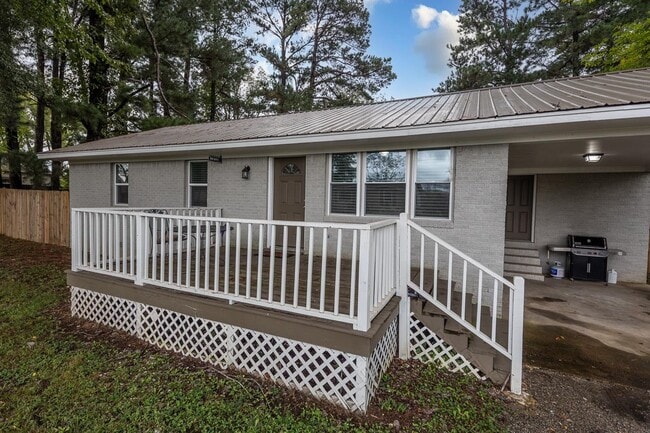 Photo - 65 Cleer Ave