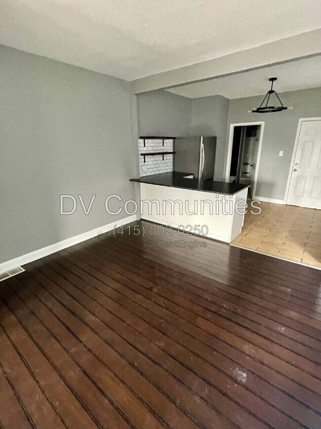 Photo - 1335 W 61st St Unit 2