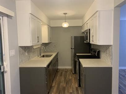 - Cocina de apto. E - 1129-1131 23rd St Apartments