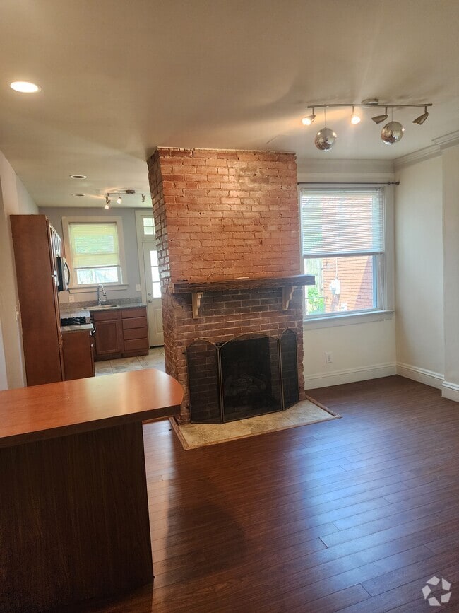 Building Photo - 5413 Bossart St Rental
