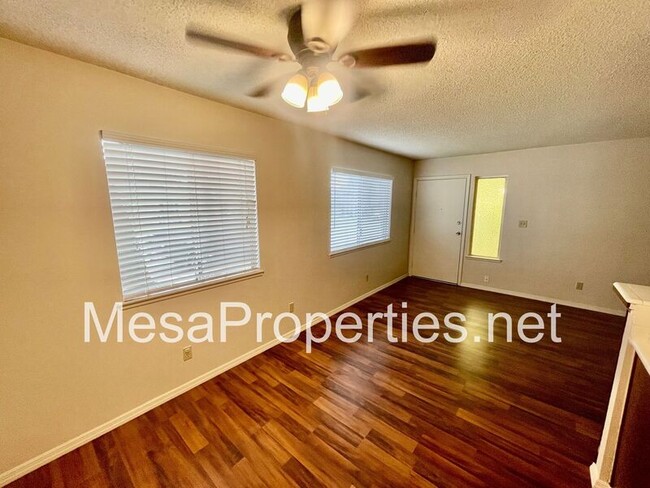 Photo - 2946 Winfield Ave