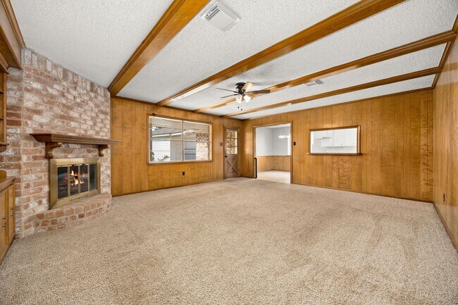 Photo - 5923 Pebble Springs Dr