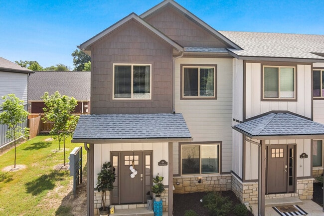 Photo - 414 NW Retreat Ln Unit ID1221809P