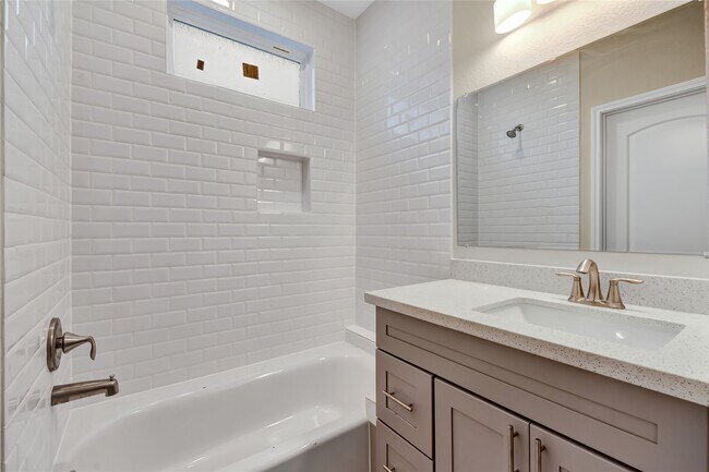 Photo - 21 Latham St